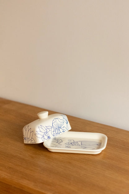 Butter dish