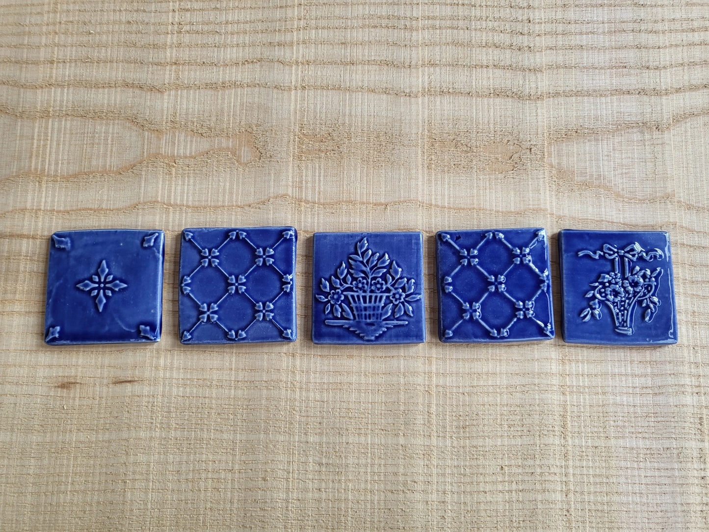 Small earthenware tiles - set of 5